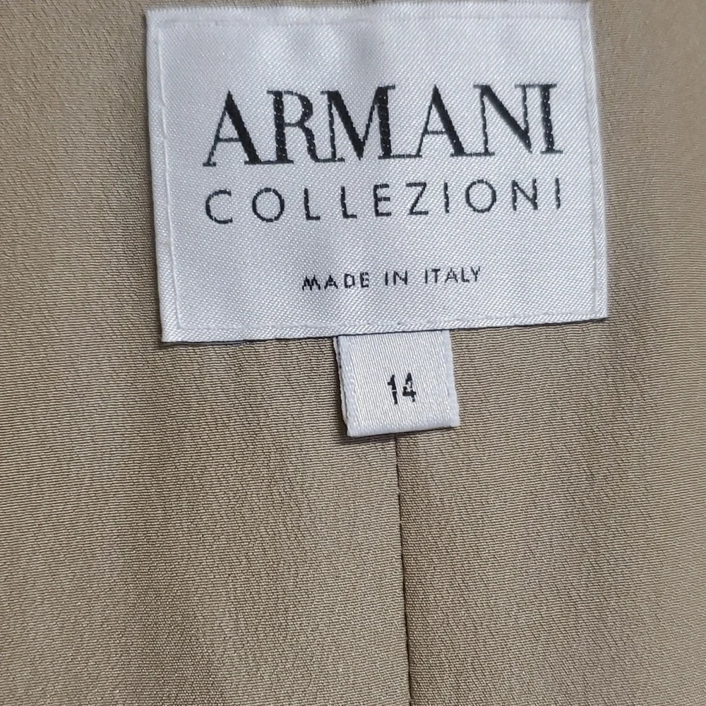 Armani Collezioni - Tan & White Pin Striped Linen & Silk Jacket Sz 14 - Picture 4 of 9